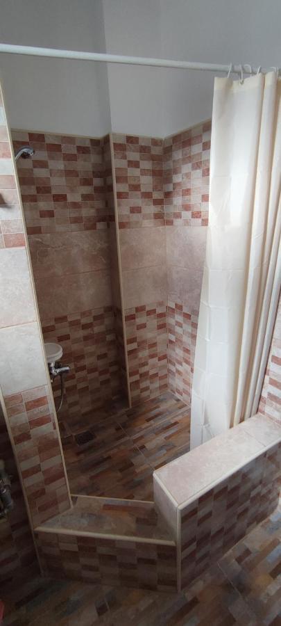 Apartamento Menrat Novi Sad Exterior foto